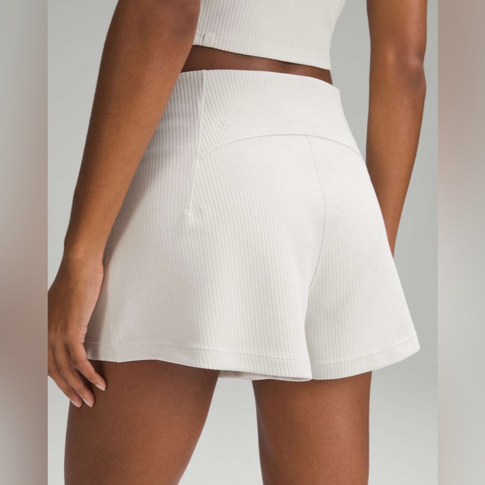 SOLD NWT Ribbed Softstreme High Rise 2” - Picture 7 of 7